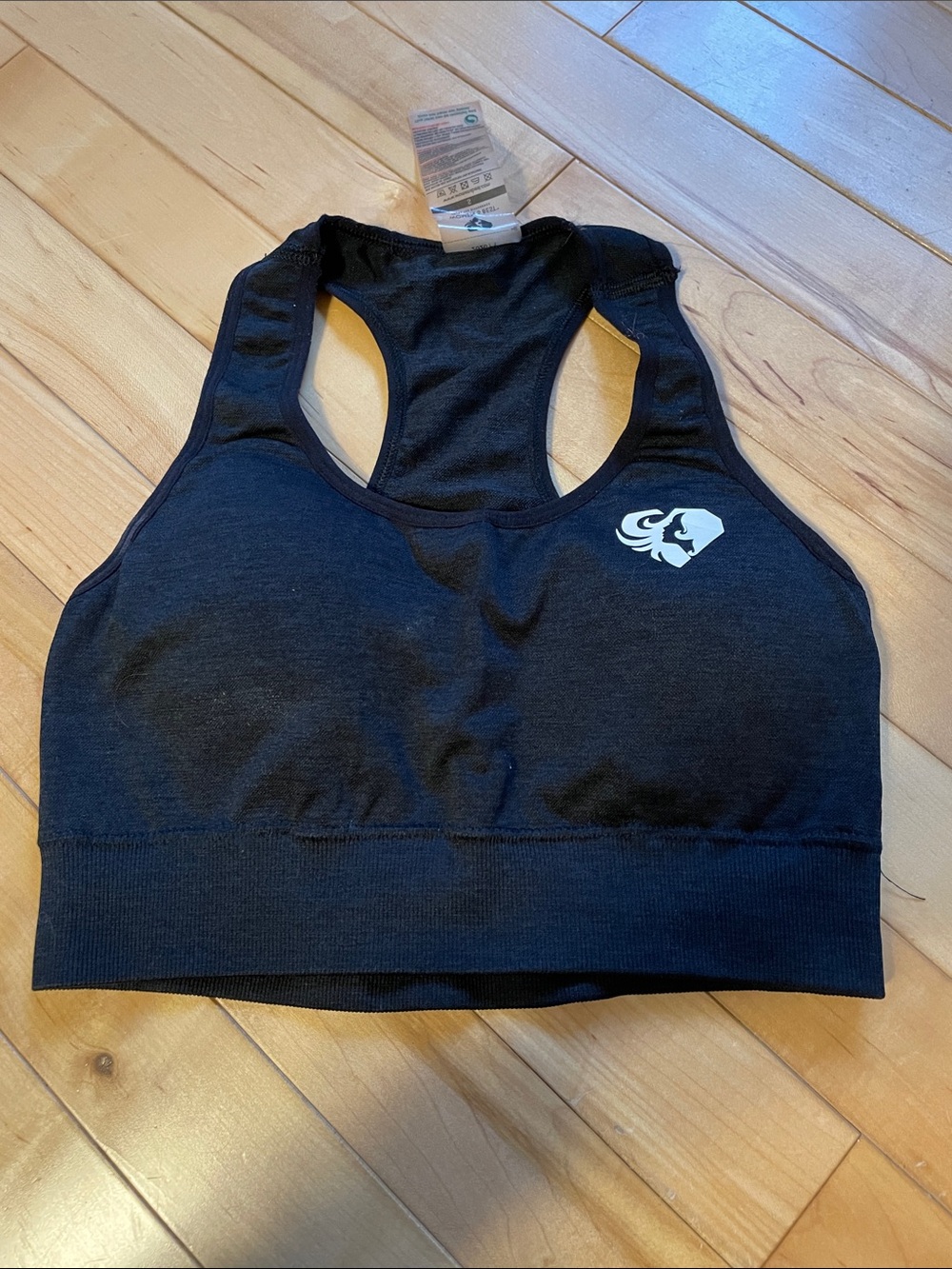 WOMEN’S BEST sports bra